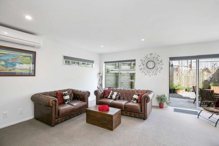 Photo of property in 36a Erlestoke Crescent, Churton Park, Wellington, 6037