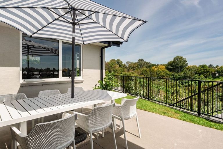 Photo of property in 30 Hass Drive, Ohauiti, Tauranga, 3112