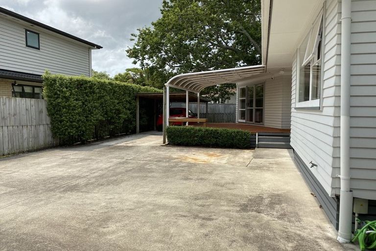 Photo of property in 30c Pinedale Place, Henderson, Auckland, 0610