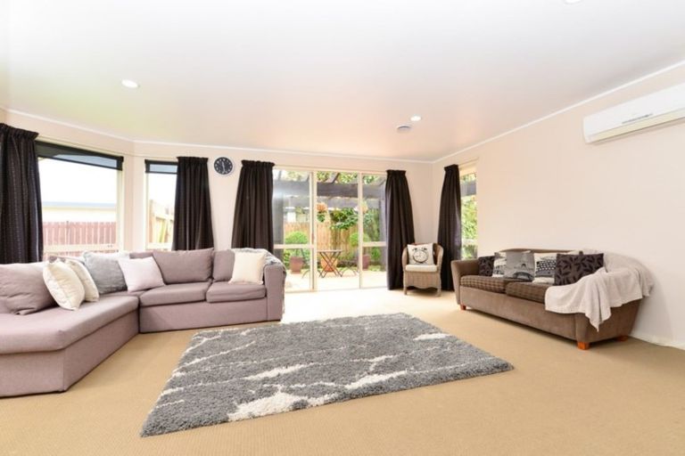 Photo of property in 24 Bouverie Crescent, Flagstaff, Hamilton, 3210