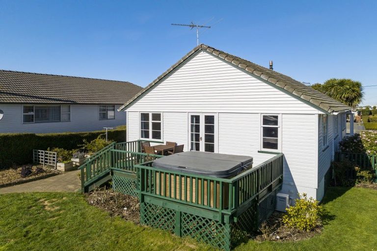 Photo of property in 38 Balmain Street, Halfway Bush, Dunedin, 9010