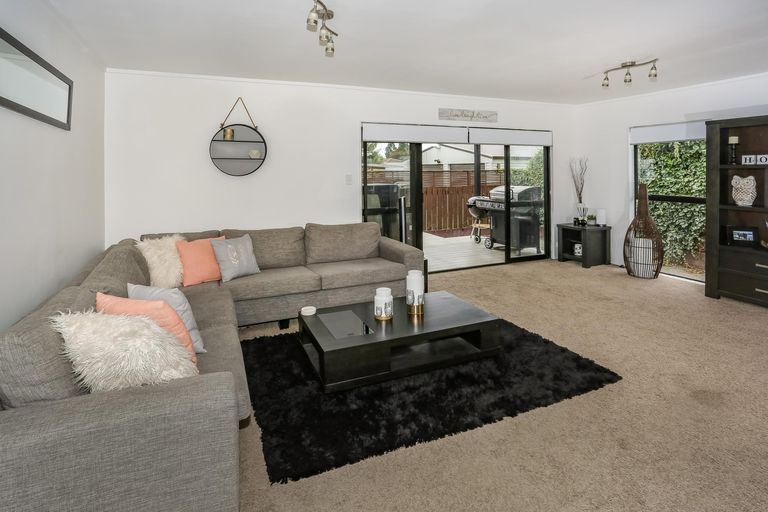 Photo of property in 41b Beach Road, Pahurehure, Papakura, 2113