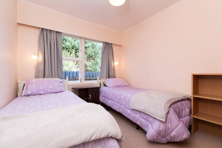 Photo of property in 11 Julian Place, Westown, New Plymouth, 4310