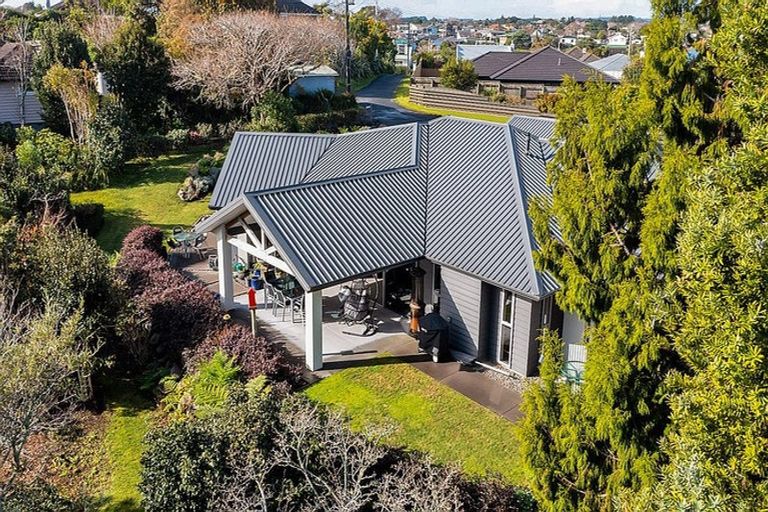 Photo of property in 184b Seaview Road, Westown, New Plymouth, 4310