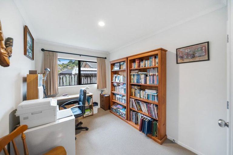 Photo of property in 27 Willowgrange Place, Pukekohe, 2120