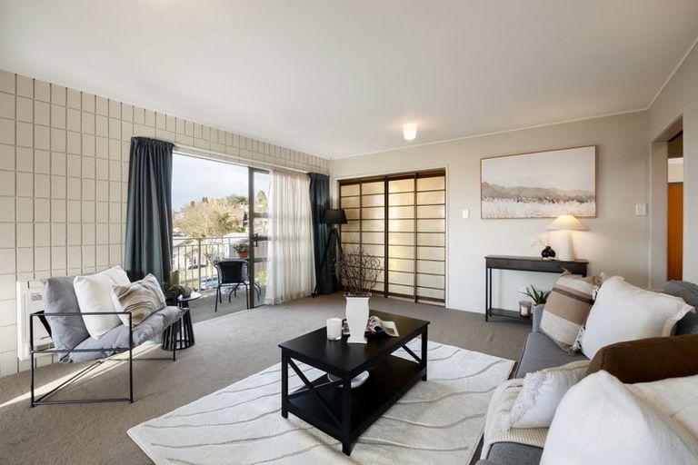 Photo of property in 12/10 Hunter Street, Hamilton Lake, Hamilton, 3204