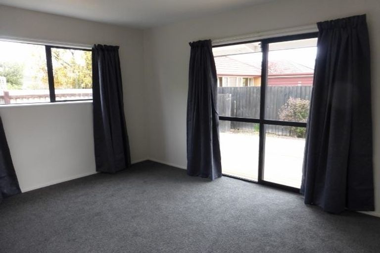 Photo of property in 2/34 Maxwell Street, Riccarton, Christchurch, 8041
