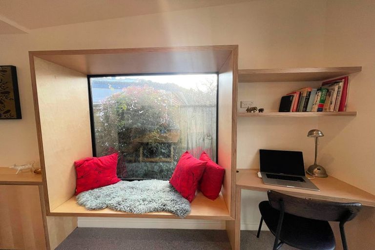 Photo of property in 76 Nottingham Street, Karori, Wellington, 6012