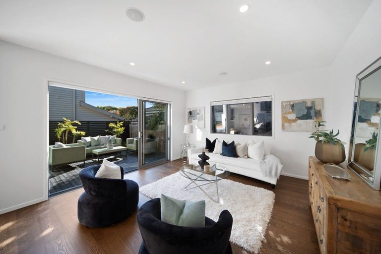 Photo of property in 4b O'halloran Road, Howick, Auckland, 2014