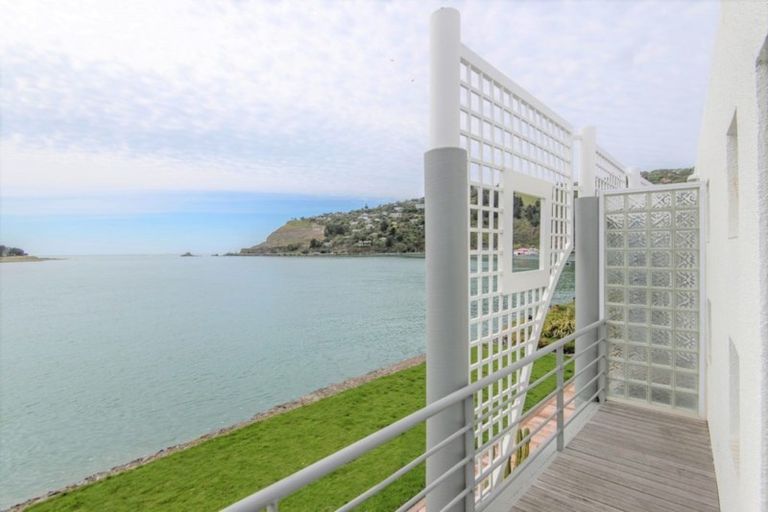 Photo of property in 133 Main Road, Redcliffs, Christchurch, 8081