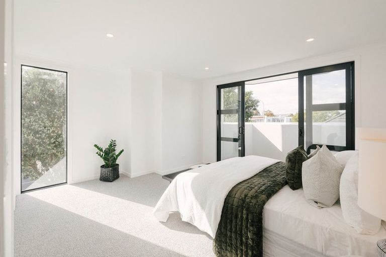 Photo of property in 128c Linton Street, West End, Palmerston North, 4410