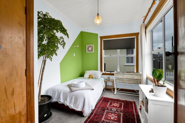 Photo of property in 7 Seddon Street, Westown, New Plymouth, 4310