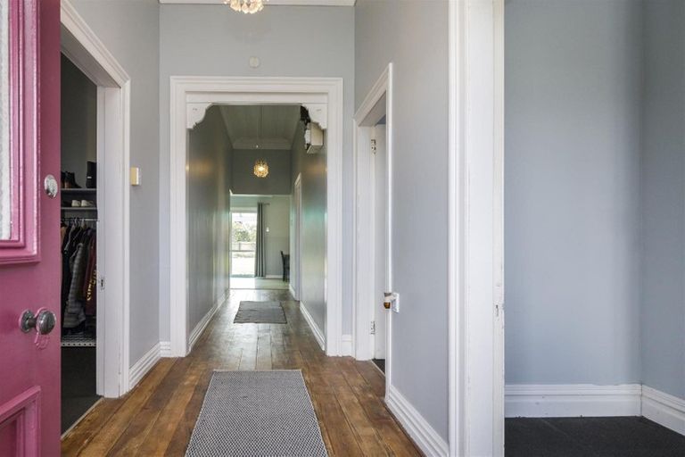 Photo of property in 38 Cuba Street, Marton, 4710