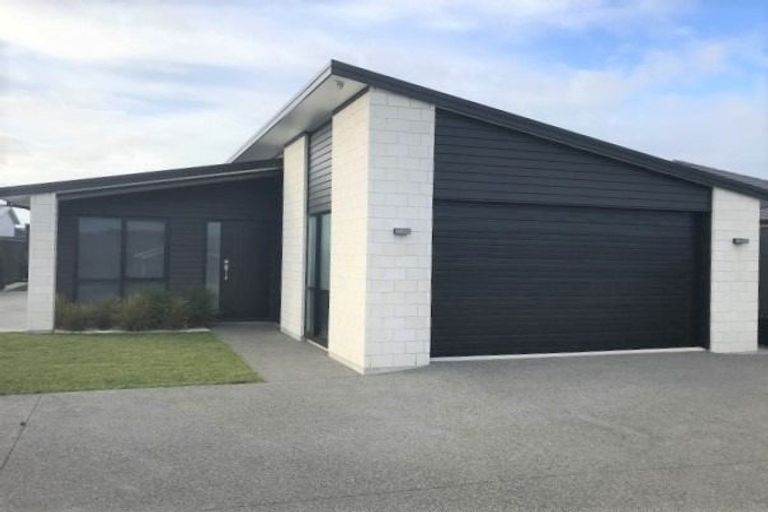 Photo of property in 8 Robley Road, Pyes Pa, Tauranga, 3112