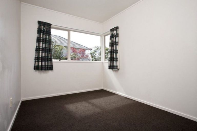 Photo of property in 2/48 Noeleen Street, Glenfield, Auckland, 0629