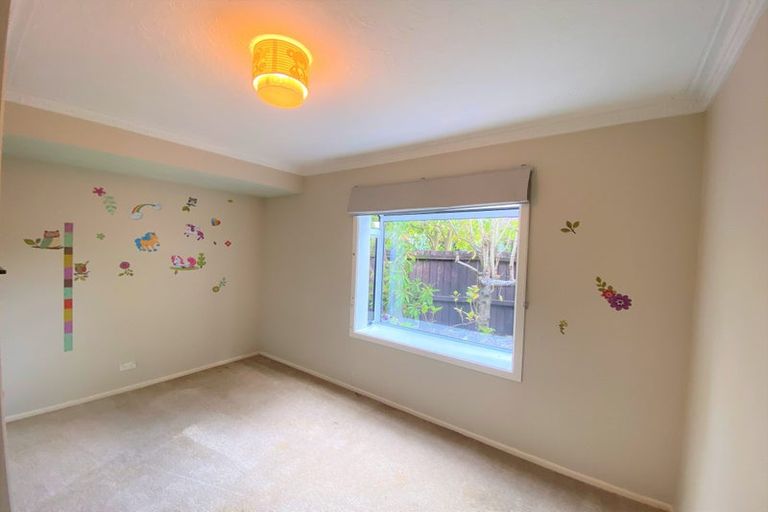 Photo of property in 15 Chatswood Place, Bishopdale, Christchurch, 8051