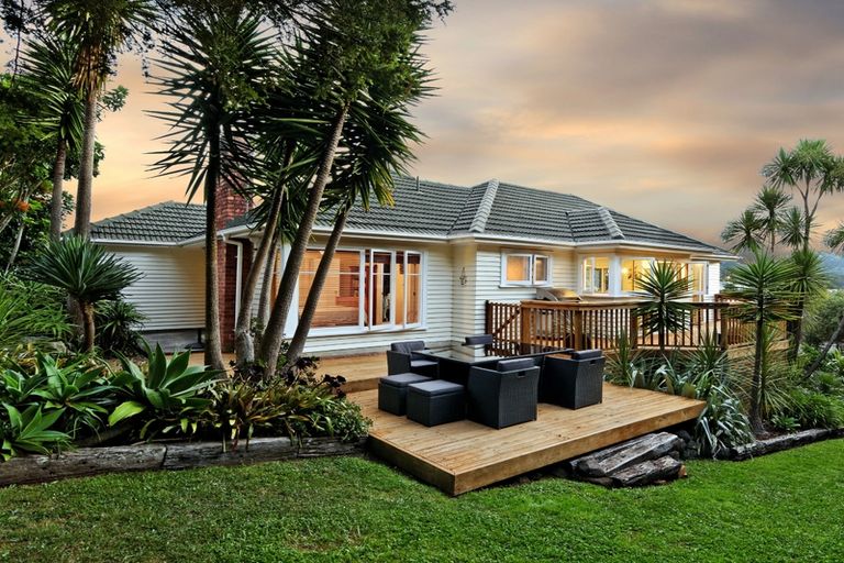 Photo of property in 235a Titirangi Road, Titirangi, Auckland, 0604