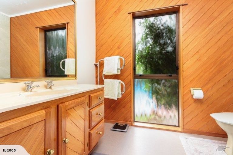 Photo of property in 8 Sunny Bay Road, Matua, Tauranga, 3110