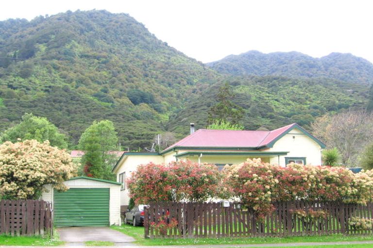 Photo of property in 16 Whitaker Street, Te Aroha, 3320