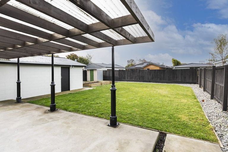 Photo of property in 10 Inca Place, Redwood, Christchurch, 8051