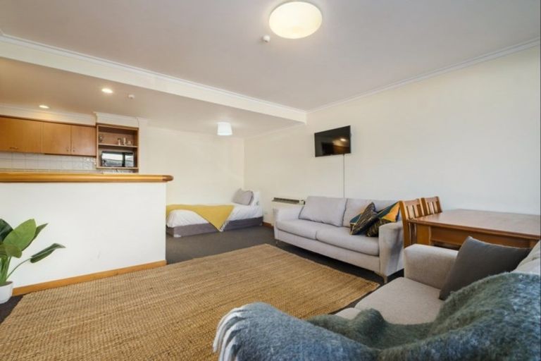 Photo of property in 308/139 Fernhill Road, Fernhill, Queenstown, 9300