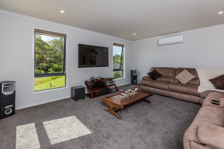 Photo of property in 37 Alderton Drive, Kerikeri, 0230