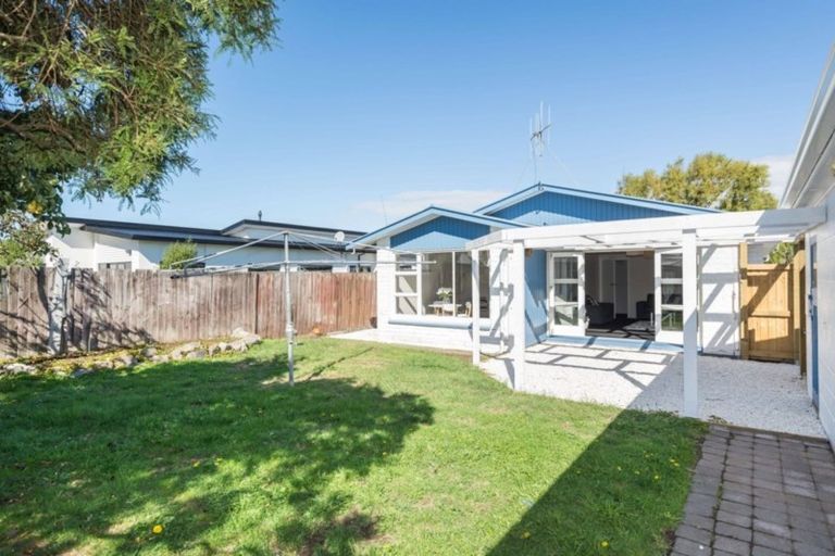 Photo of property in 3 Palmers Road, New Brighton, Christchurch, 8083
