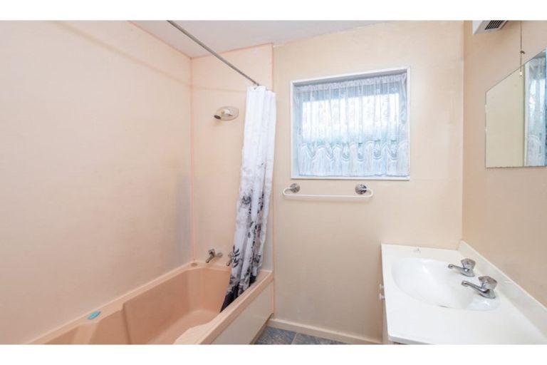 Photo of property in 1/99 Bayswater Crescent, Bromley, Christchurch, 8062