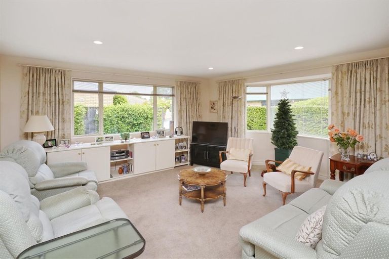 Photo of property in 6a Virtue Place, Bishopdale, Christchurch, 8053