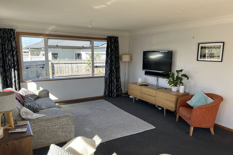 Photo of property in 28 King Street, Taradale, Napier, 4112