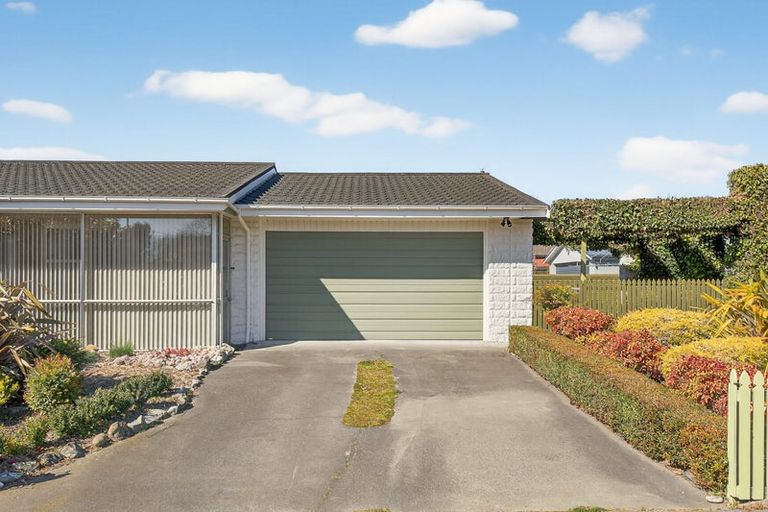 Photo of property in 7 Talltree Avenue, Avonhead, Christchurch, 8042