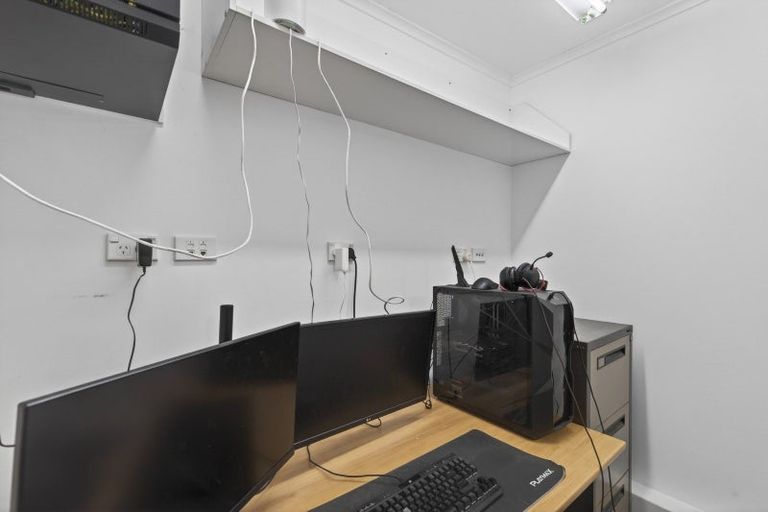 Photo of property in 5 Scott Street, Moturoa, New Plymouth, 4310