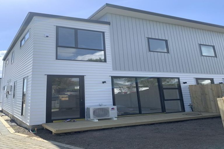 Photo of property in 69b Astley Avenue, New Lynn, Auckland, 0600