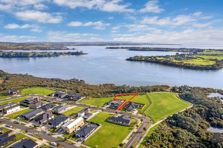 Photo of property in 71 Tahuna Minhinnick Drive, Glenbrook, 2681