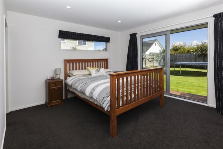 Photo of property in 47 Oakwood Drive, Rangiora, 7400