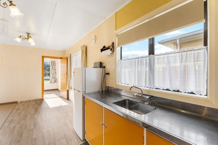 Photo of property in 5 Ashforth Street, Wainuiomata, Lower Hutt, 5014