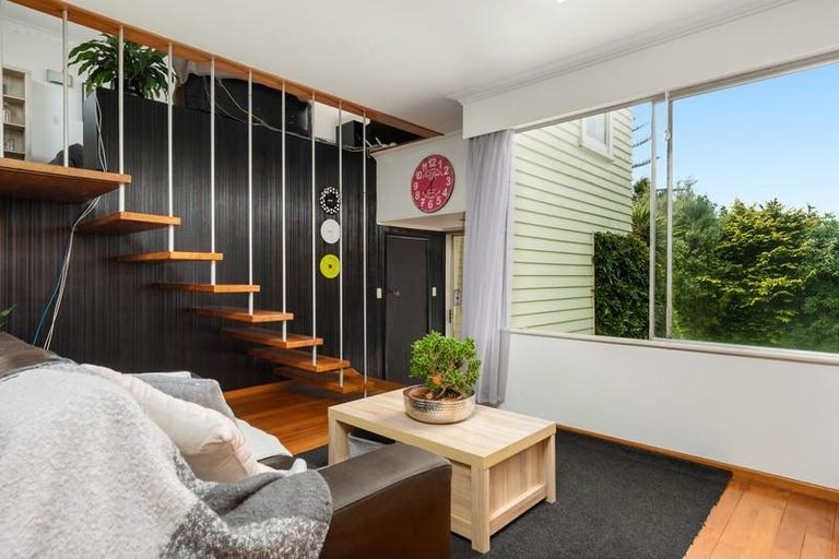 Photo of property in 130 Bellevue Road, Brookfield, Tauranga, 3110