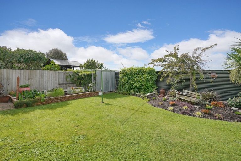 Photo of property in 42 Seadown Crescent, Amberley, 7410