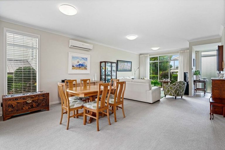 Photo of property in 61 Panorama Heights, Orewa, 0931