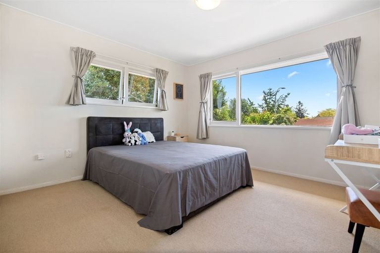 Photo of property in 34 Chedworth Avenue, Chedworth, Hamilton, 3210