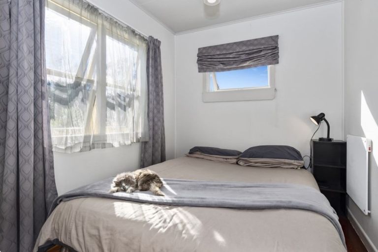 Photo of property in 1 Kaiwha Road, Welcome Bay, Tauranga, 3175