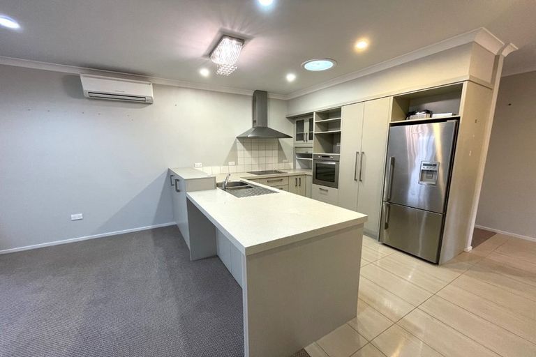 Photo of property in 6 Mana Place, Poraiti, Napier, 4112
