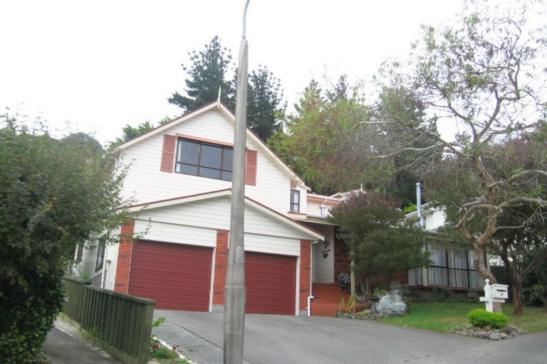 Photo of property in 34 Peterhouse Street, Tawa, Wellington, 5028
