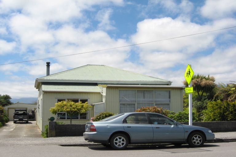 Photo of property in 27 Derby Street, Westport, 7825