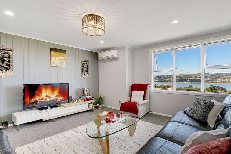 Photo of property in 12 Whenua View, Titahi Bay, Porirua, 5022