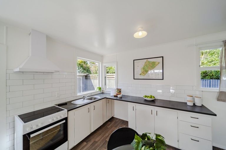 Photo of property in 8 Mason Avenue, Maraenui, Napier, 4110