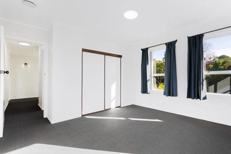 Photo of property in 22 Hartley Terrace, Massey, Auckland, 0614