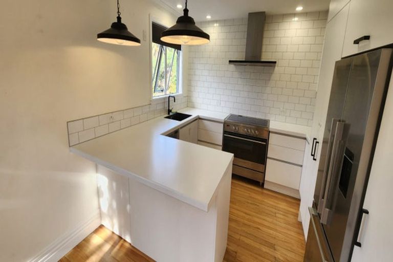 Photo of property in 39 Lorna Street, Lynmouth, New Plymouth, 4310