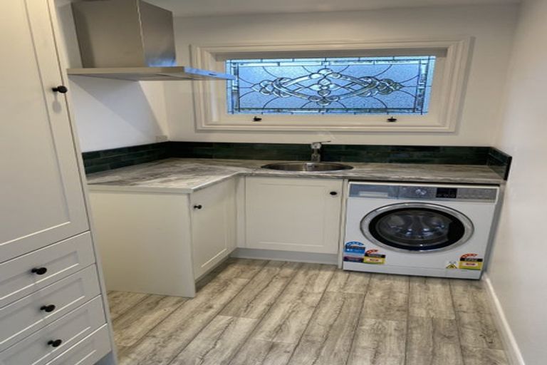 Photo of property in 80 Lake Road, Narrow Neck, Auckland, 0624