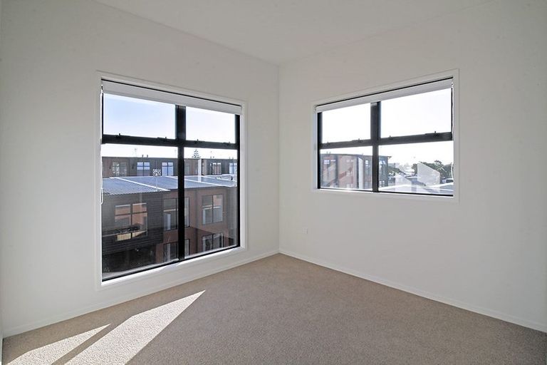 Photo of property in 46/17 Owens Place, Mount Maunganui, 3116